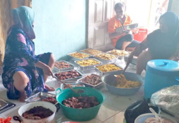 Ibu-Nurliana-Sahibu-di-Manado-03
